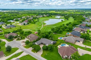 5604 Medinah Ct, Granbury, TX 76049 - Photo 4