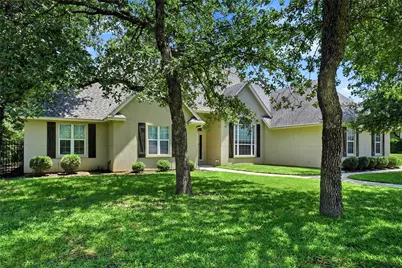 102 Manders Court, Runaway Bay, TX 76426 - Photo 1