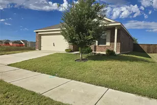 14017 Ilderton St, Pilot Point, TX 76258 - Photo 2