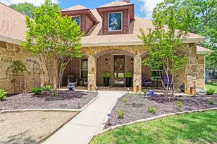 207 Overton Ridge Cir, Weatherford, TX 76088 - Photo 2