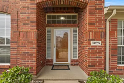 5025 Vineyard Lane, McKinney, TX 75070 - Photo 2
