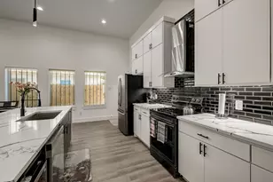 2618 Carpenter Ave, Dallas, TX 75215 - Photo 12