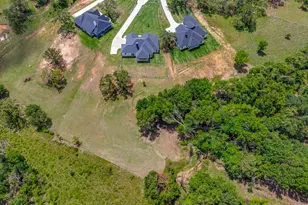 1165 Gonzollas Rd, Springtown, TX 76082 - Photo 26