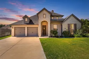 127 Preakness Dr, Willow Park, TX 76087 - Photo 2