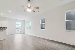 901 Meadowcrest Dr, Plano, TX 75075 - Photo 22