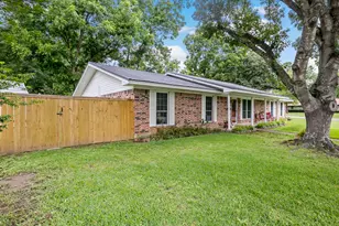 1002 S Lide Ave, Mt Pleasant, TX 75455 - Photo 2