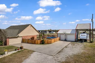 737 County Road 4699, Boyd, TX 76023 - Photo 28