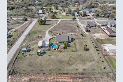 737 County Road 4699, Boyd, TX 76023 - Photo 38