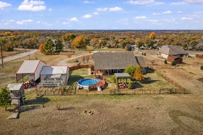 737 County Road 4699, Boyd, TX 76023 - Photo 30