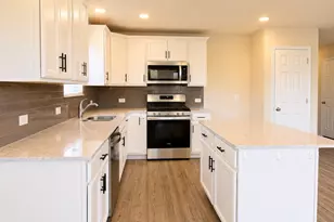 1828 Elderberry St, Royse City, TX 75189 - Photo 2
