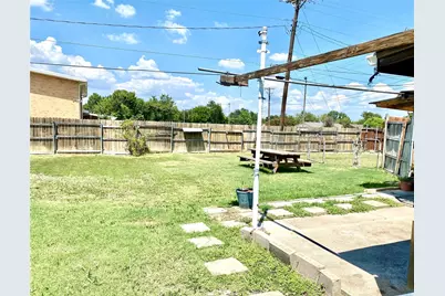 4001 Burning Tree Lane, Garland, TX 75042 - Photo 8