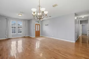 8221 Atherton St, Arlington, TX 76002 - Photo 4