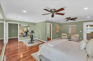 1943 Camelot Dr, Grapevine, TX 76051 - Photo 8