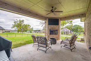 409 Oak Mdw Ln, Weatherford, TX 76085 - Photo 24