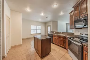 8924 Manana St, Fort Worth, TX 76244 - Photo 2
