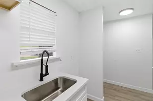 8110 Skillman St, Dallas, TX 75231 - Photo 6
