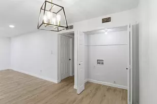 8110 Skillman St, Dallas, TX 75231 - Photo 12