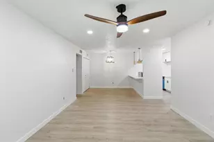 8110 Skillman St, Dallas, TX 75231 - Photo 16