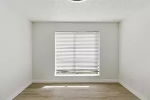 8110 Skillman St, Dallas, TX 75231 - Photo 20