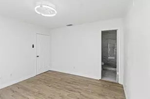 8110 Skillman St, Dallas, TX 75231 - Photo 24
