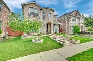 310 Myrtle Beach Dr, Garland, TX 75040 - Photo 2