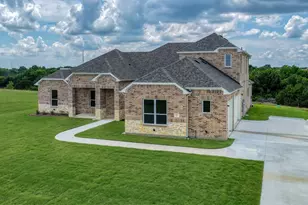 1097 Woodland Rd, Weatherford, TX 76088 - Photo 2