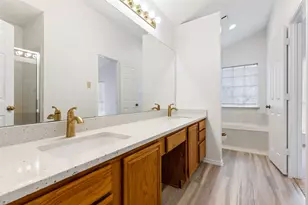 3208 Hickory Ct, Bedford, TX 76021 - Photo 26