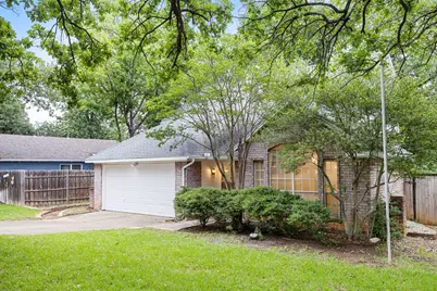 3208 Hickory Court, Bedford, TX 76021 - Photo 2