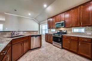 16708 Central Garden Ln, Prosper, TX 75078 - Photo 2
