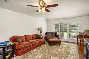 4407 Overlook Ct, Granbury, TX 76049 - Photo 10