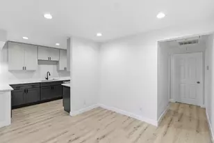 13610 Brookgreen Dr, Dallas, TX 75240 - Photo 10