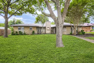 1724 Midcrest Dr, Plano, TX 75075 - Photo 2