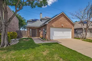 1383 Mimosa Ln, Lewisville, TX 75077 - Photo 2