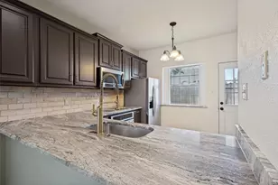 1383 Mimosa Ln, Lewisville, TX 75077 - Photo 6