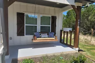 4825 Wichita St, Granbury, TX 76048 - Photo 4