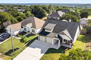 4825 Wichita St, Granbury, TX 76048 - Photo 4