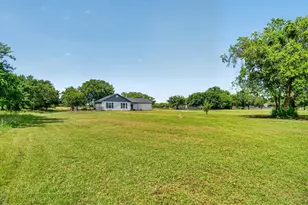1301 County Rd 705, Joshua, TX 76058 - Photo 36