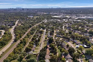12135 Oberlin Dr, Dallas, TX 75243 - Photo 28