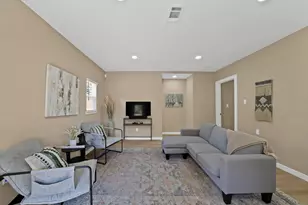 12135 Oberlin Dr, Dallas, TX 75243 - Photo 10