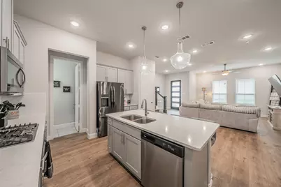 12933 Couture Drive, Farmers Branch, TX 75234 - Photo 10