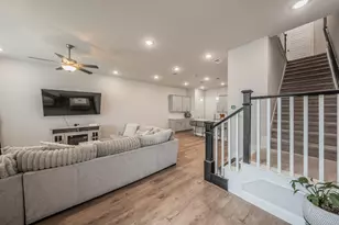 12933 Couture Dr, Farmers Branch, TX 75234 - Photo 4