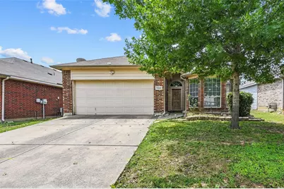 7464 Maroon Drive, Fort Worth, TX 76120 - Photo 16