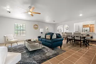 2518 Hightrail Dr, Carrollton, TX 75006 - Photo 10