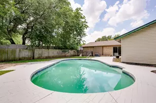 2518 Hightrail Dr, Carrollton, TX 75006 - Photo 24