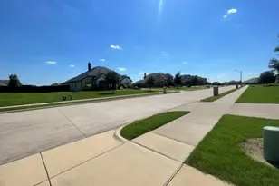321 Equestrian Dr, Waxahachie, TX 75165 - Photo 4