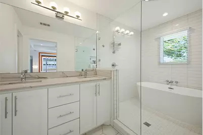 6415 Mercedes Avenue, Dallas, TX 75214 - Photo 18