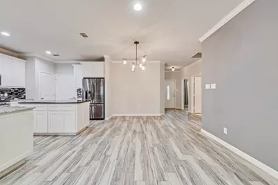 5420 Meandering Road, River Oaks, TX 76114 - Photo 12