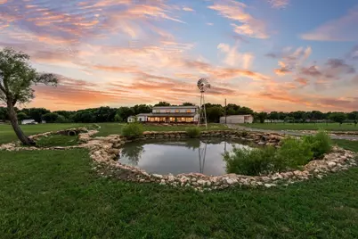 11167 Plainview Road, Krum, TX 76249 - Photo 6