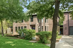 2002 Emerson Ln, Denton, TX 76209 - Photo 2