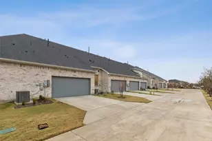 7043 Granbury Ln, Grand Prairie, TX 75054 - Photo 22